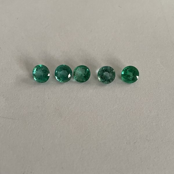 Emerald round faceted