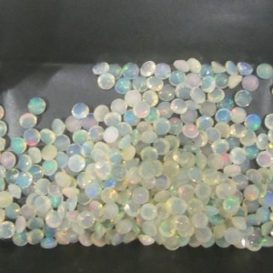 5mm Ethiopian opal round faceted