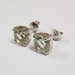 Ear Ring With White gold &amp; Green Amethyst