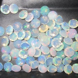7mm Ethiopian opal round faceted