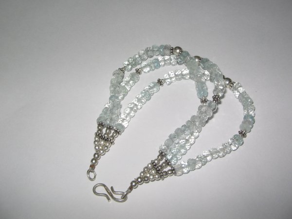 Aquamarine bead bracelet
