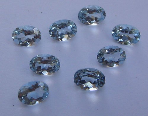 Aquamarine oval cut stone