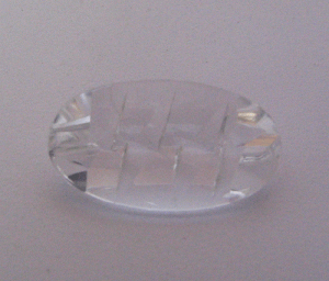 Cristal Oval Buff Top Lagar Back Concave Cut