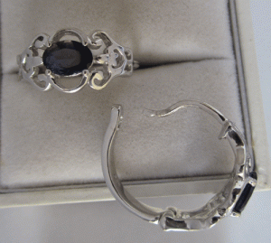 Ear Ring With Iolite