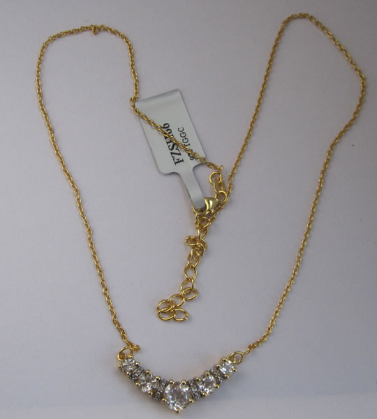 Gold Necklace with w. topaz, Diamond