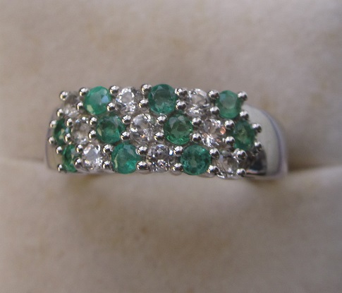 Gold Ring With emerald and topaz