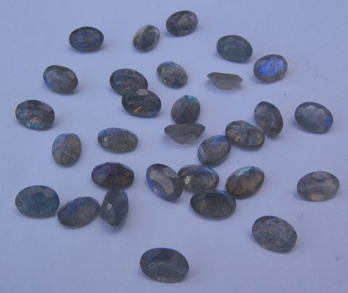Labdrorite 7x5 oval cut gem stone