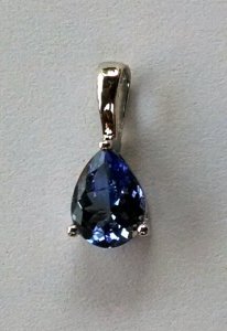 Blue sapphire pear pendant