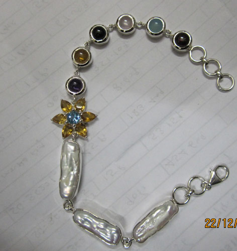 Pearl , s p. stone Silver Bracelet