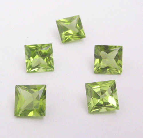 Peridot Square faceted
