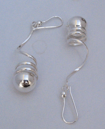 Plain silver earring
