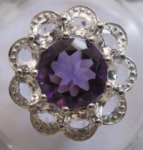 Ring With Amethyst and topaz