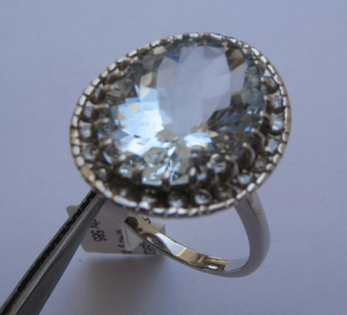 Ring With Aquamarine  & Diamonds