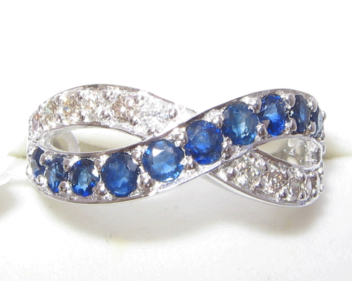 Ring With Diamond & B.sapphire rd. cut