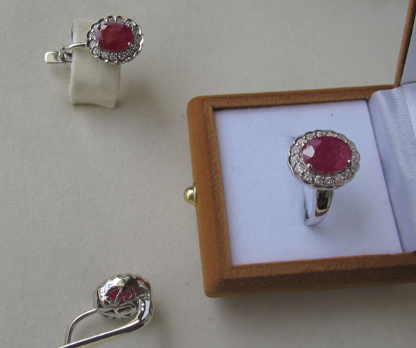 Ruby Diamonds earring ring set