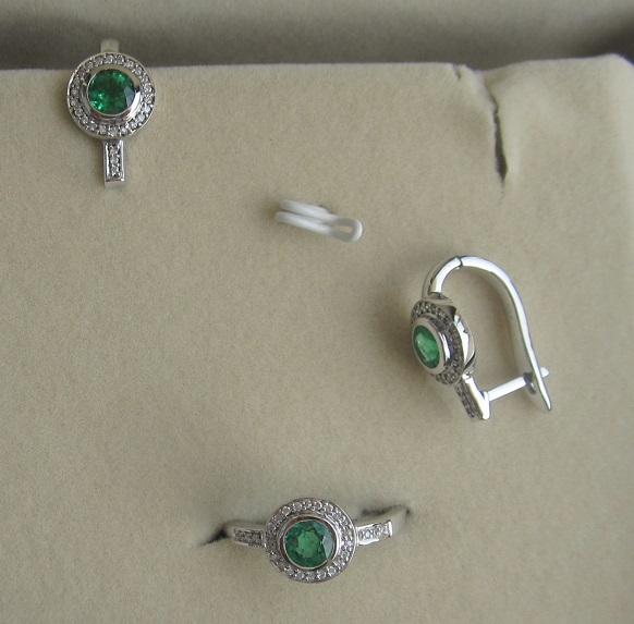 set  Emerald - Diamonds
