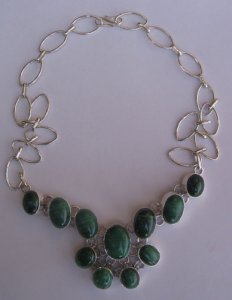 Silver necklace with melakite gem stone