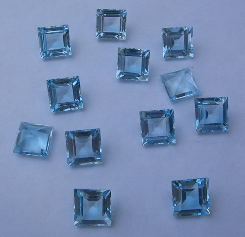 Sky Blue Topaz sq. cut gem stone