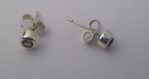 Stud Ear Ring With Amethyst