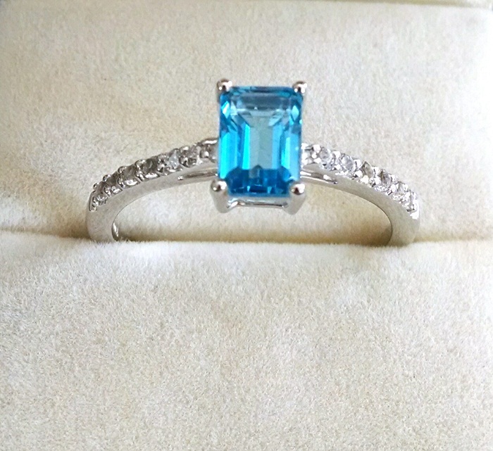 Swiss Blue topaz solitaire ring