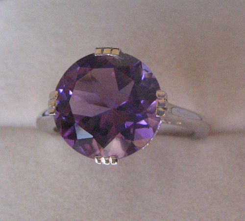White gold Amethyst  Round faceted Ring