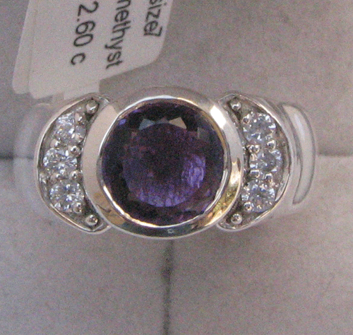 White gold Ring With Amethyst & Diamonds
