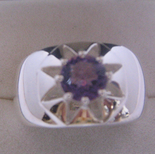 White gold Ring With Amethyst Round faceted