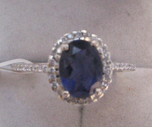 White gold Ring With Blue sapphire & Diamonds