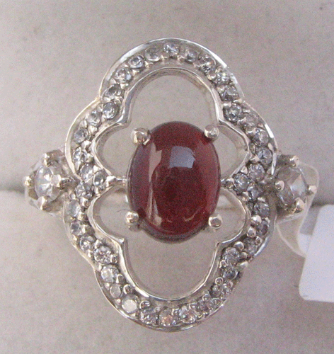 White Gold Ring With Garnet and Zircon
