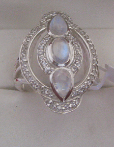 White Gold Ring With Rainbow moonstone & Diamonds