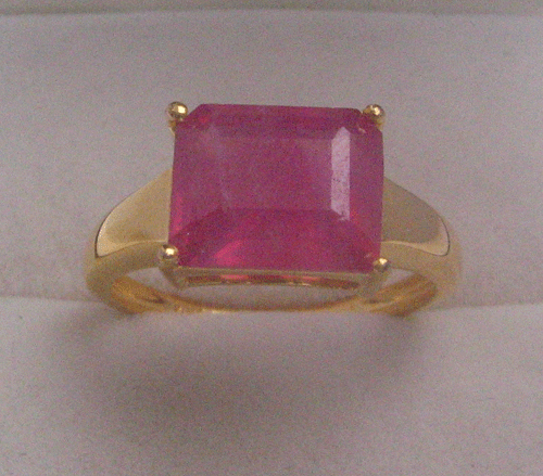 Yellow Gold Ruby Octagon faceted